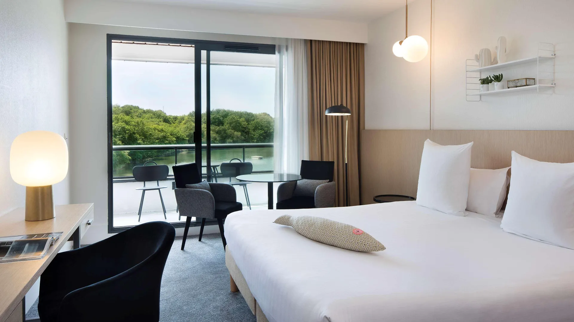 Best Western Plus Hotel Les Rives Du Ter Larmor-Plage