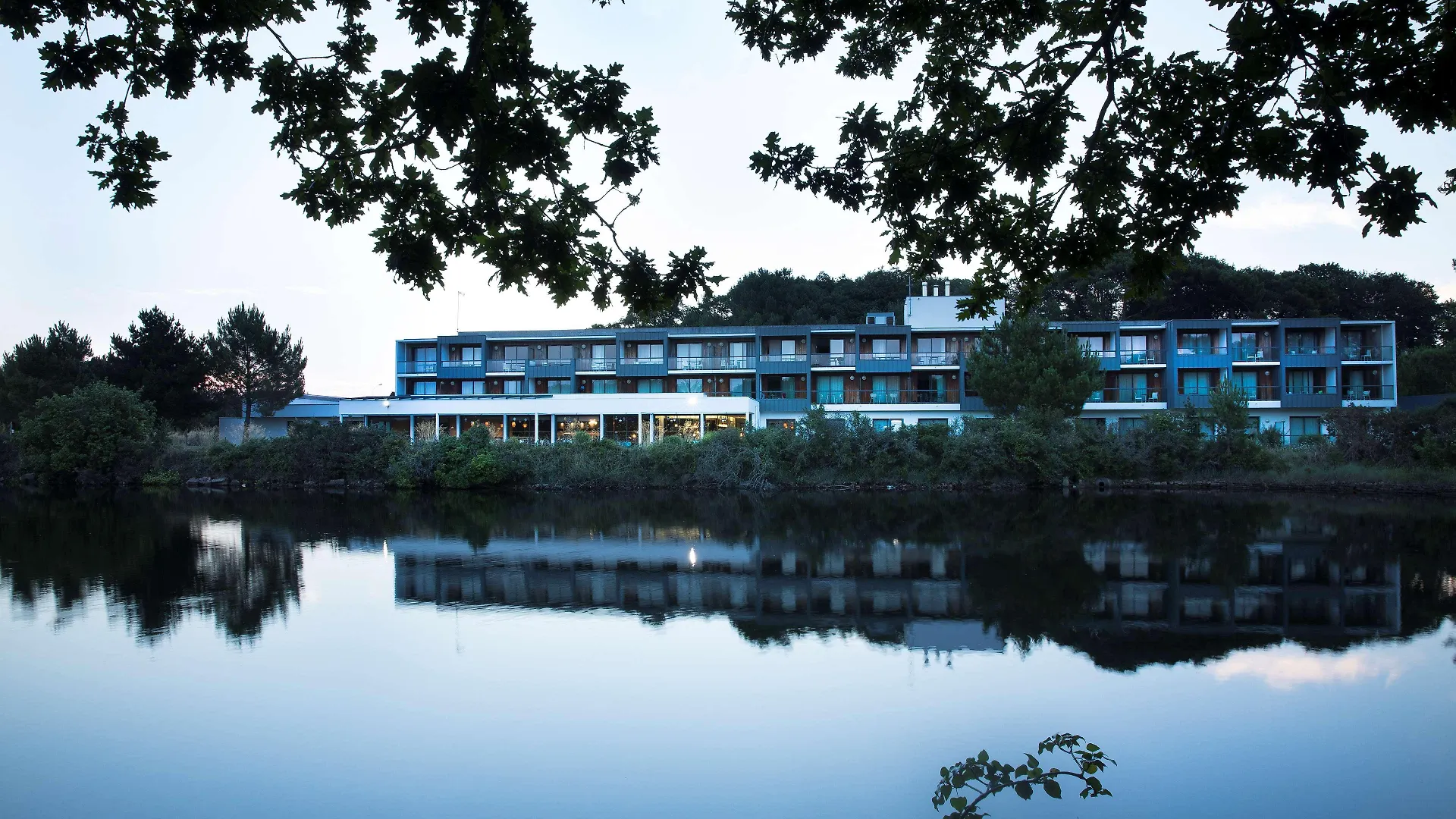 Best Western Plus Hotel Les Rives Du Ter Larmor-Plage